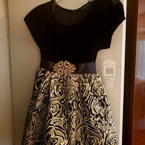 Sequin Hearts Girls Dress Black w/Flowers Size 8